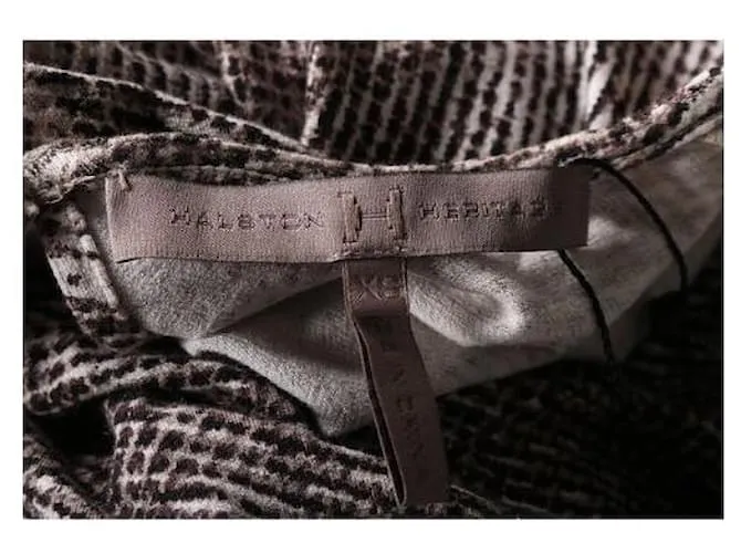 Autre Marque Vestido de manga corta estampado marrón con efecto drapeado en el lateral Castaño 