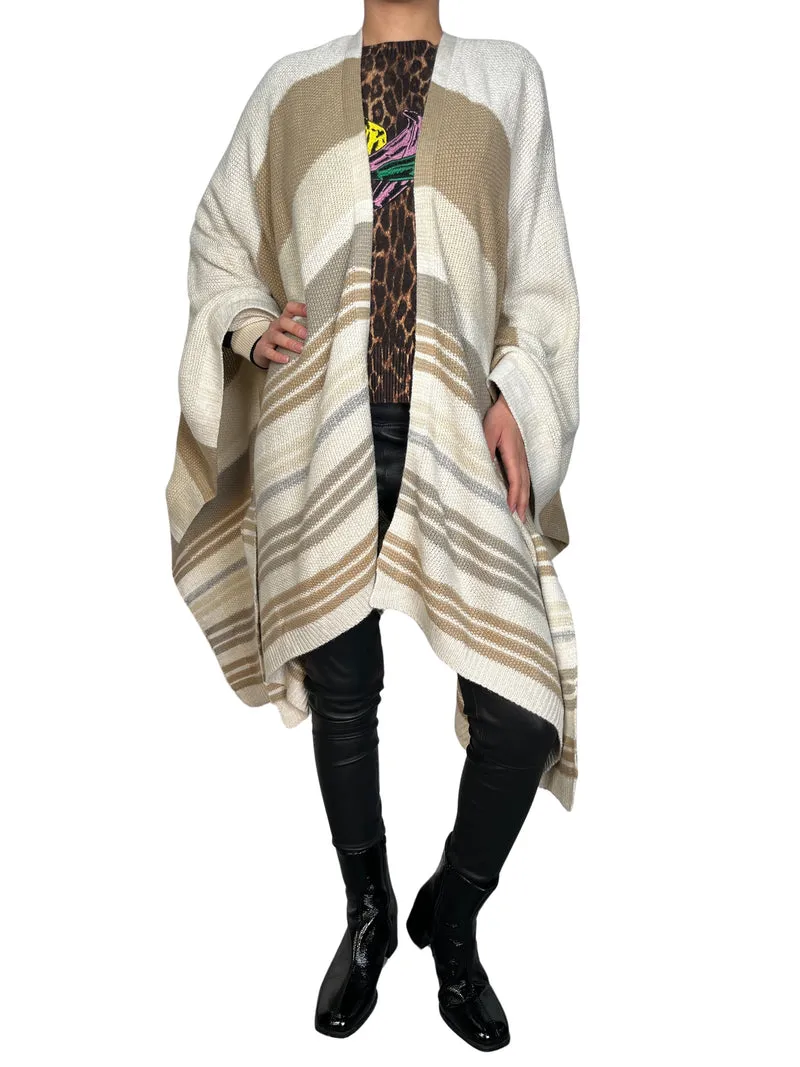 BCBG Poncho Rayas