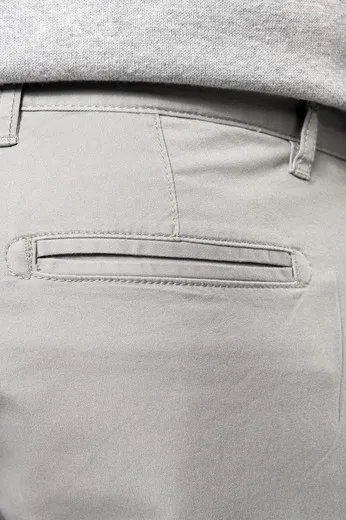 Bermuda Chino Hombre
