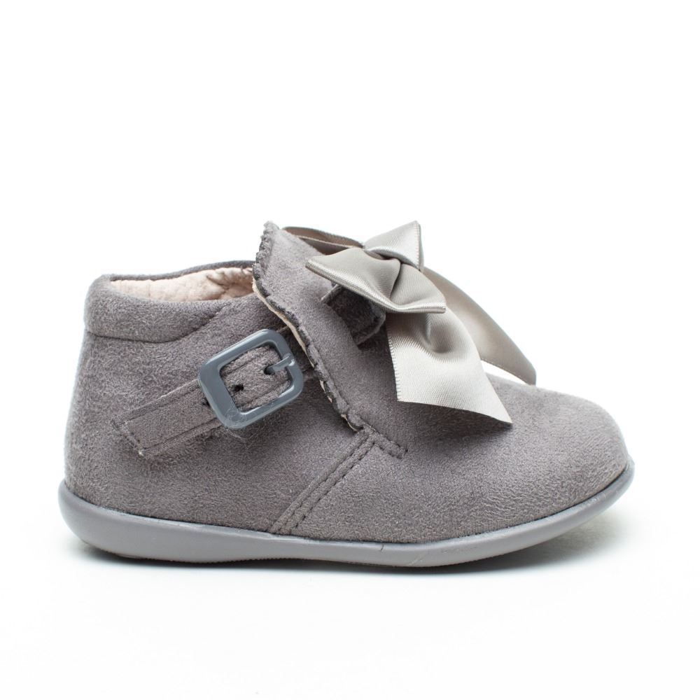 Botas Bebe Niña Grises Primeros Pasos