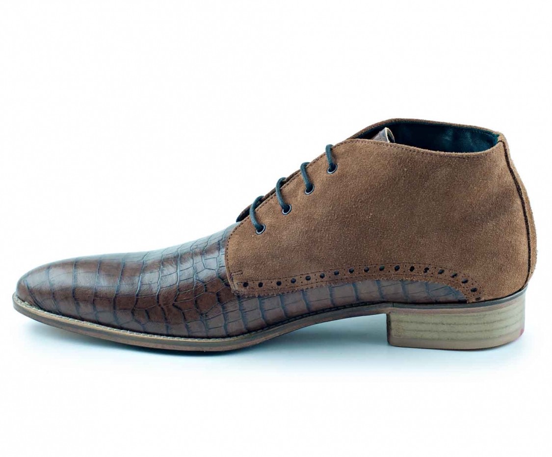 Botas chukka de cuero para hombre
