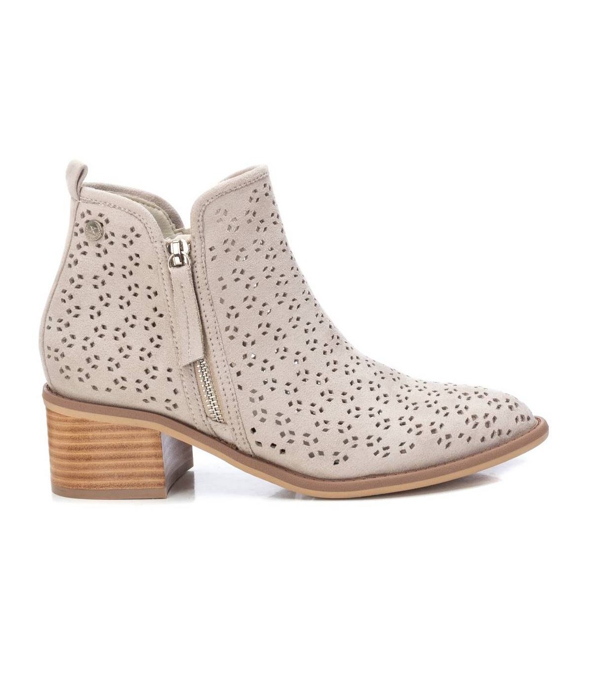 Botines camperos mujer Xti tacón medio
