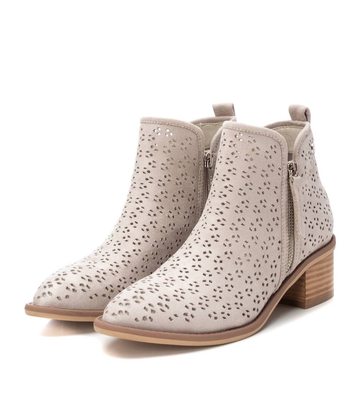 Botines camperos mujer Xti tacón medio