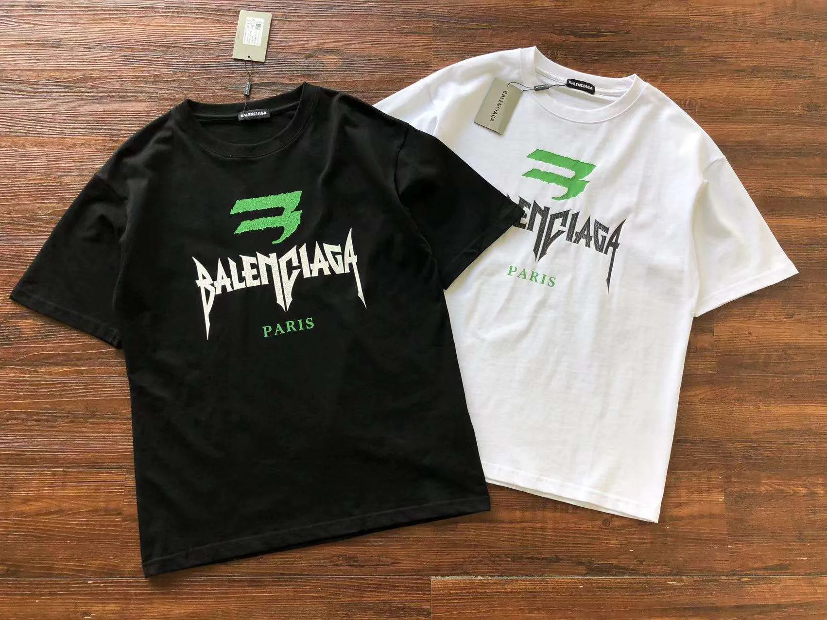 Camiseta Balenciaga SS23 – 672542