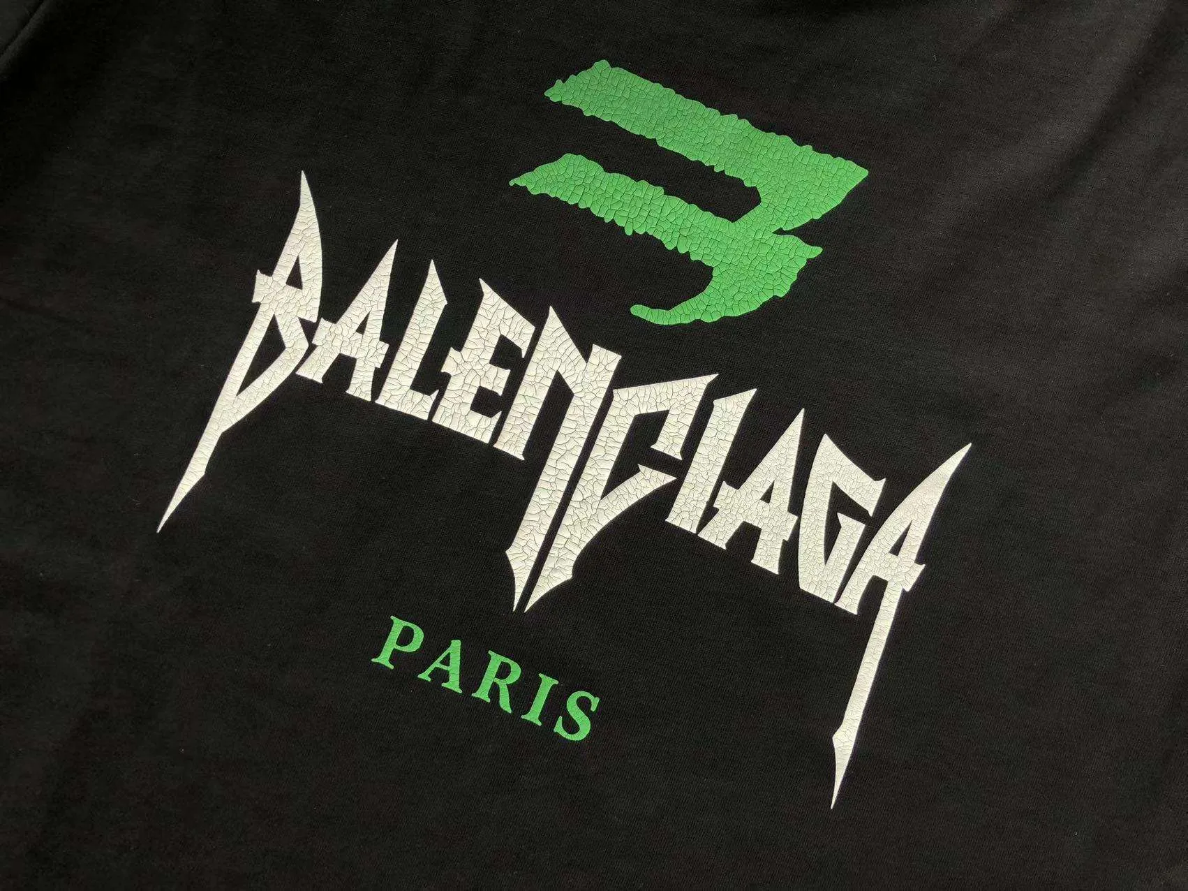 Camiseta Balenciaga SS23 – 672542