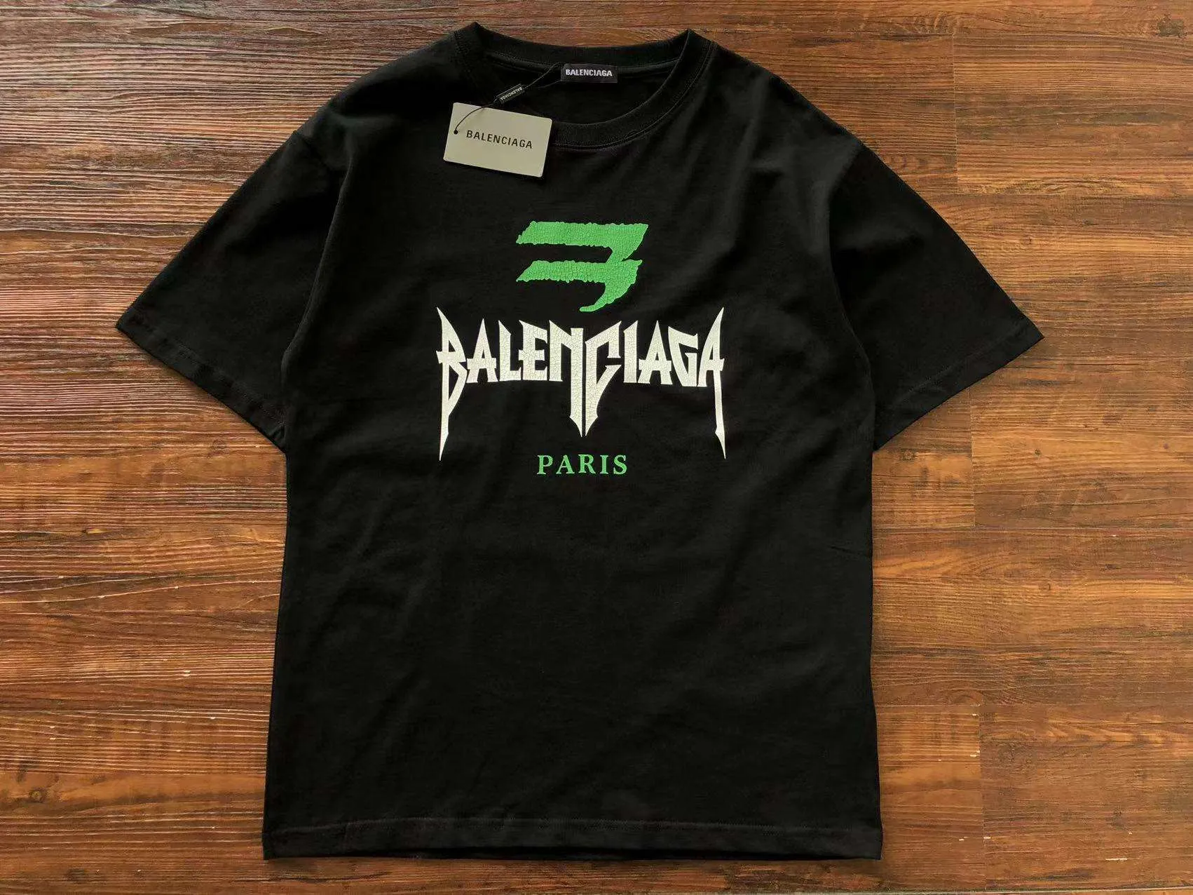 Camiseta Balenciaga SS23 – 672542