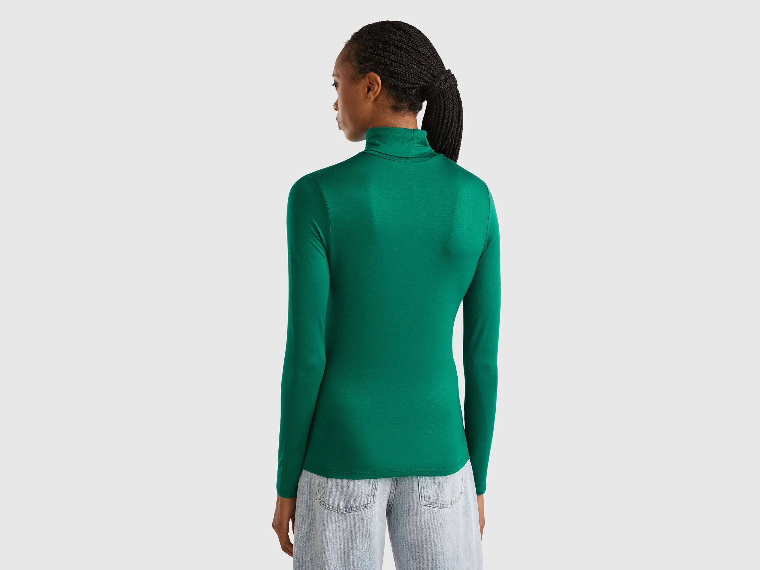 Camiseta cuello alto en viscosa sostenible stretch