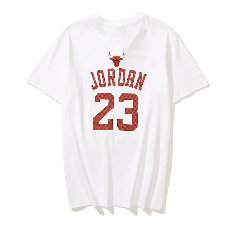 Camiseta Jordan y Bulls