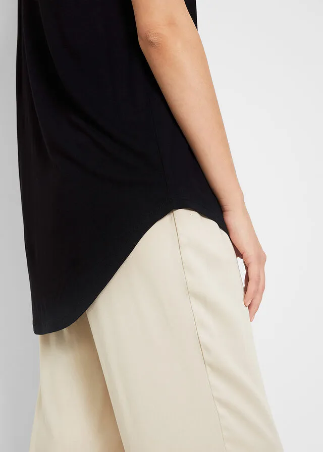 Camiseta larga de viscosa sostenible con bajo redondo Negro