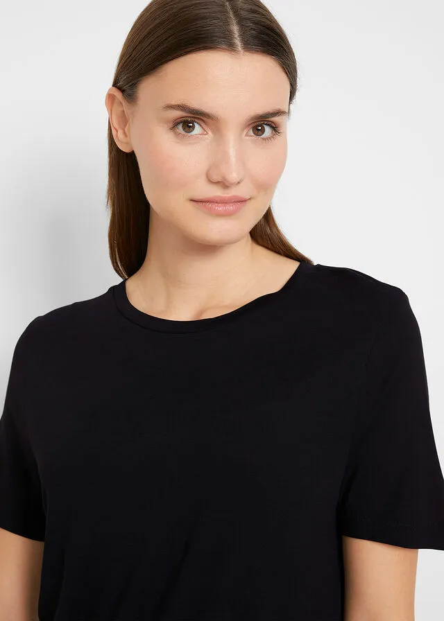Camiseta larga de viscosa sostenible con bajo redondo Negro