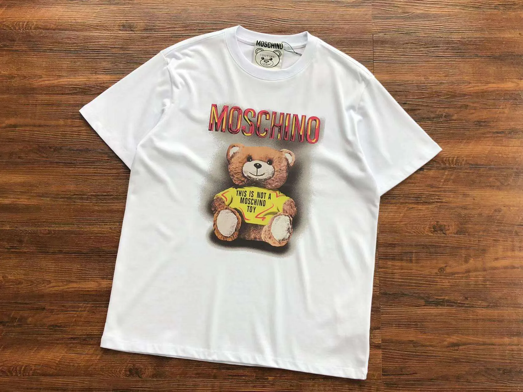 Camiseta Moschino