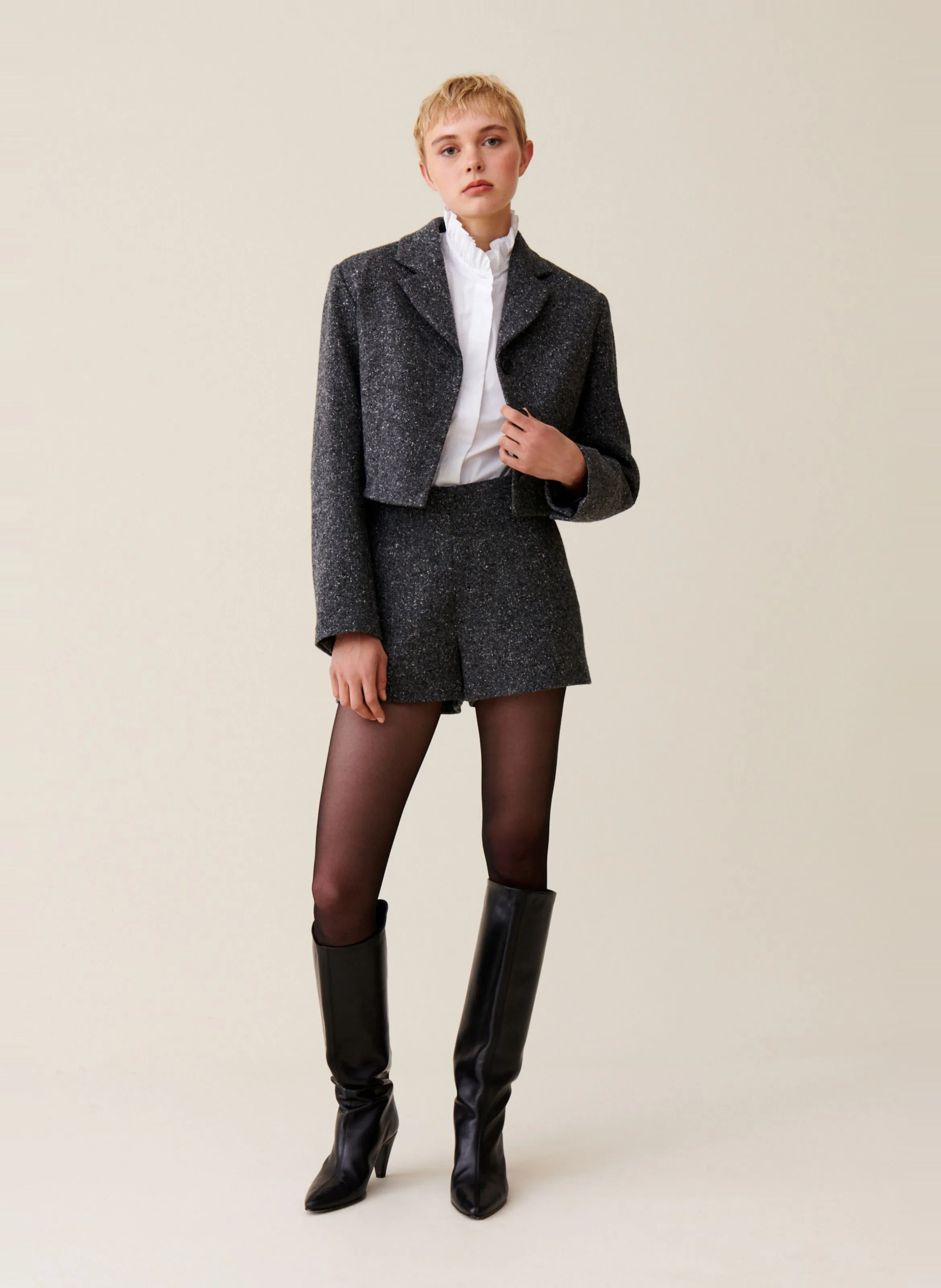Chaqueta de sastre corta en gris