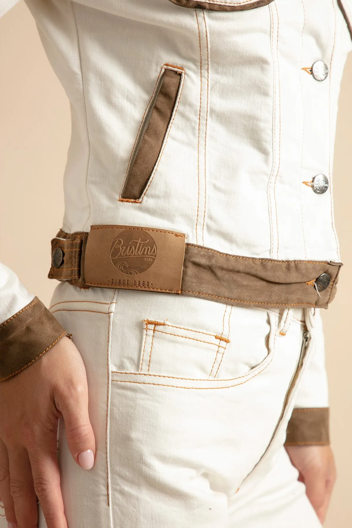 CHAQUETA VAQUERA BLANCA CON PIEL  EDICIóN LIMITADA