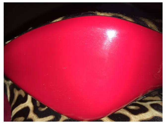 Christian Louboutin Eloïse 85 Estampado de leopardo 
