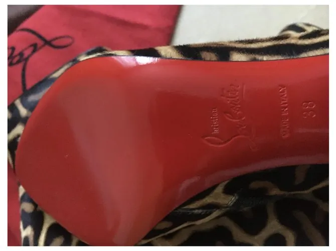 Christian Louboutin Eloïse 85 Estampado de leopardo 