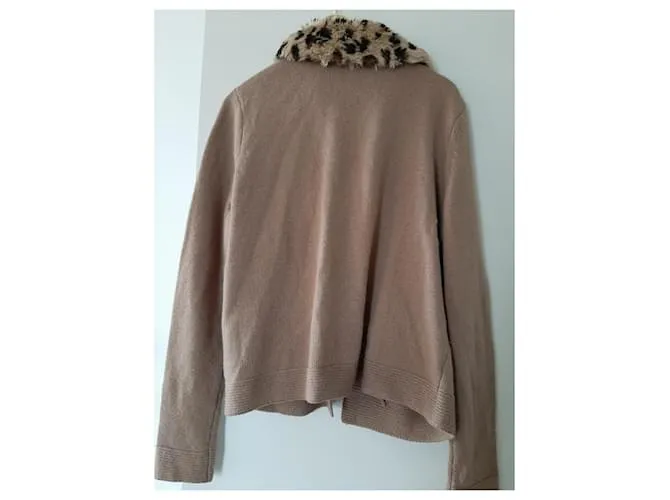 Claudie Pierlot Prendas de punto Beige Estampado de leopardo 