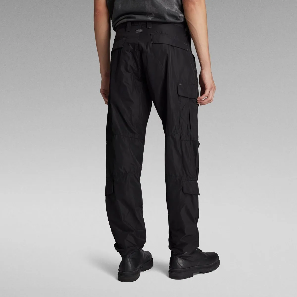 D23677 D296  P3 CARGO6484 BLACK