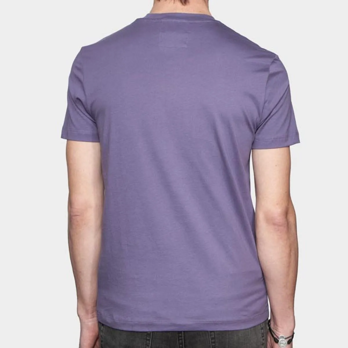 EMPORIO ARMANI  CAMISETA MORADA