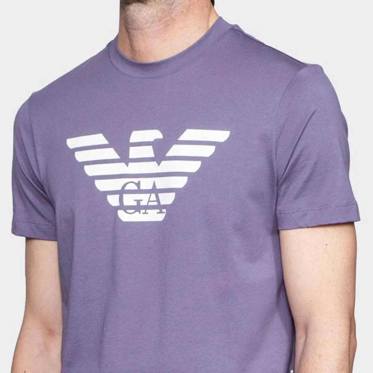EMPORIO ARMANI  CAMISETA MORADA