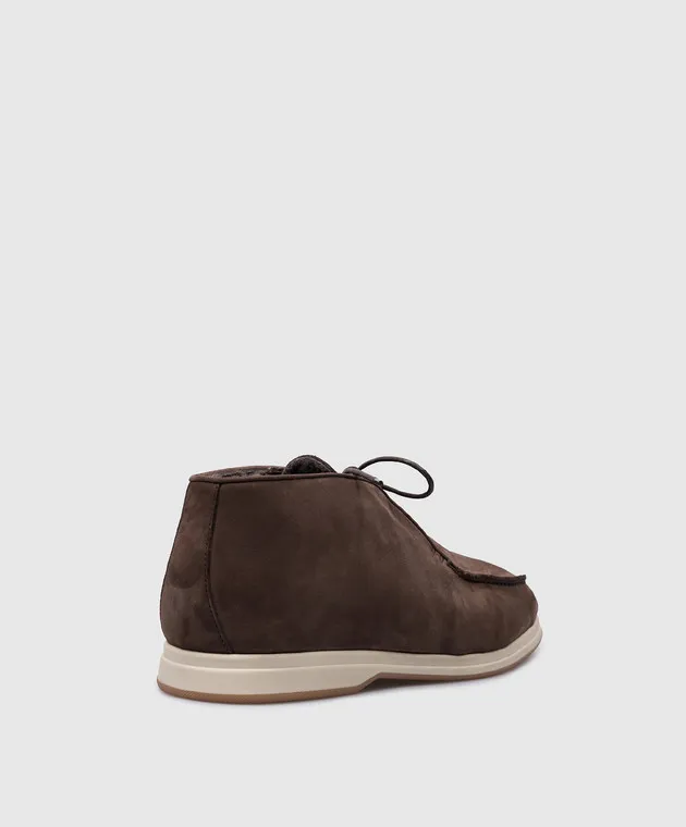 Enrico Mandelli Brown deserts on nubuck fur