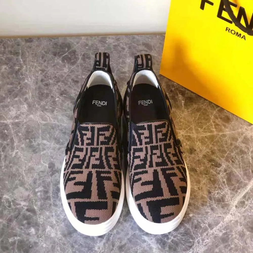 Fendi Mujer Rise Zapatillas sin cordones de tela marrón
