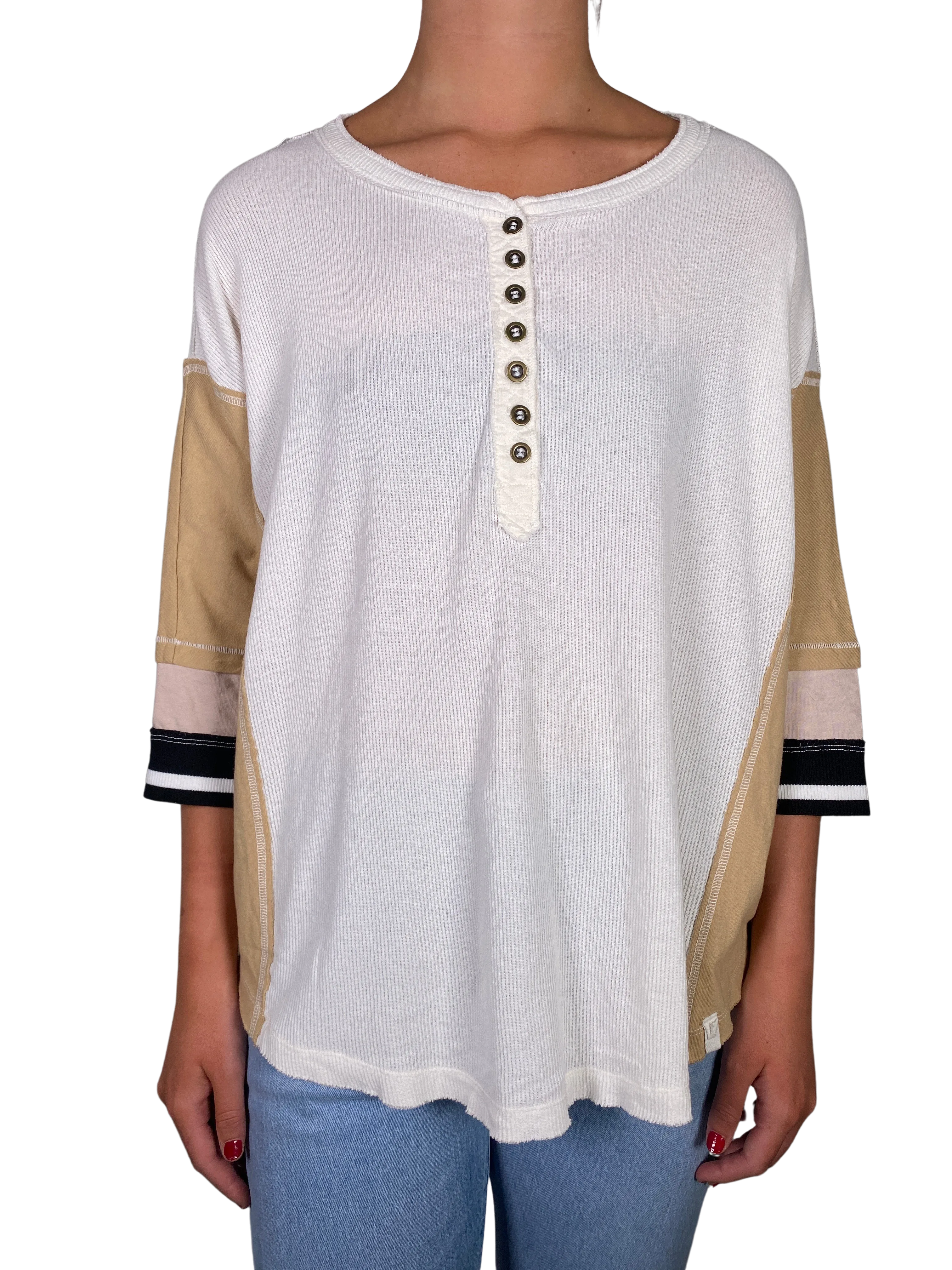 FREE PEOPLE Polera Blanca Mangas Cafés