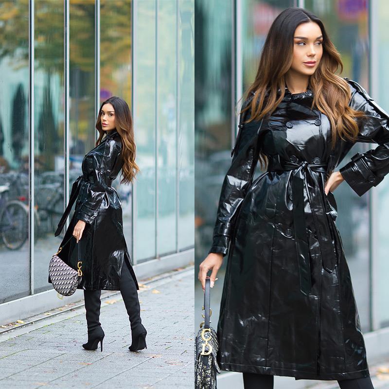 Gabardina de cuero sintético negro