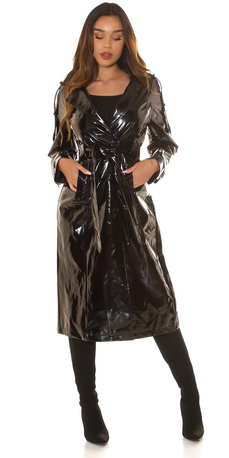 Gabardina de cuero sintético negro