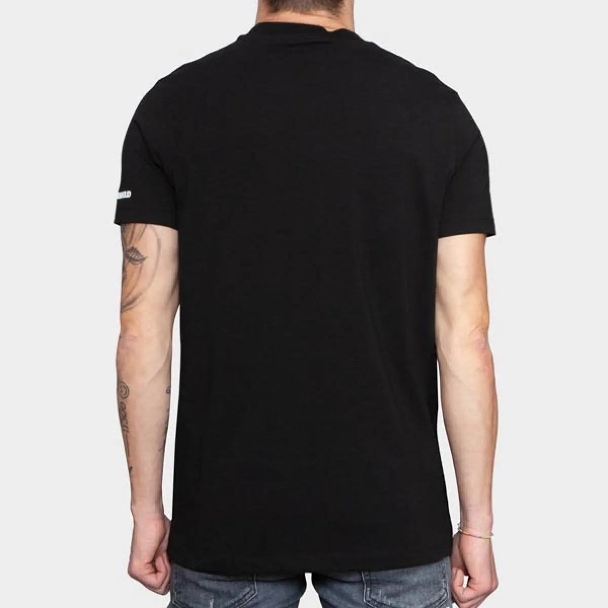 KARL LAGERFELD  CAMISETA NEGRA