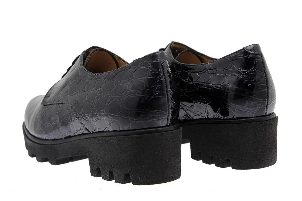 LACEUP SHOE GREY COCO PATENT
