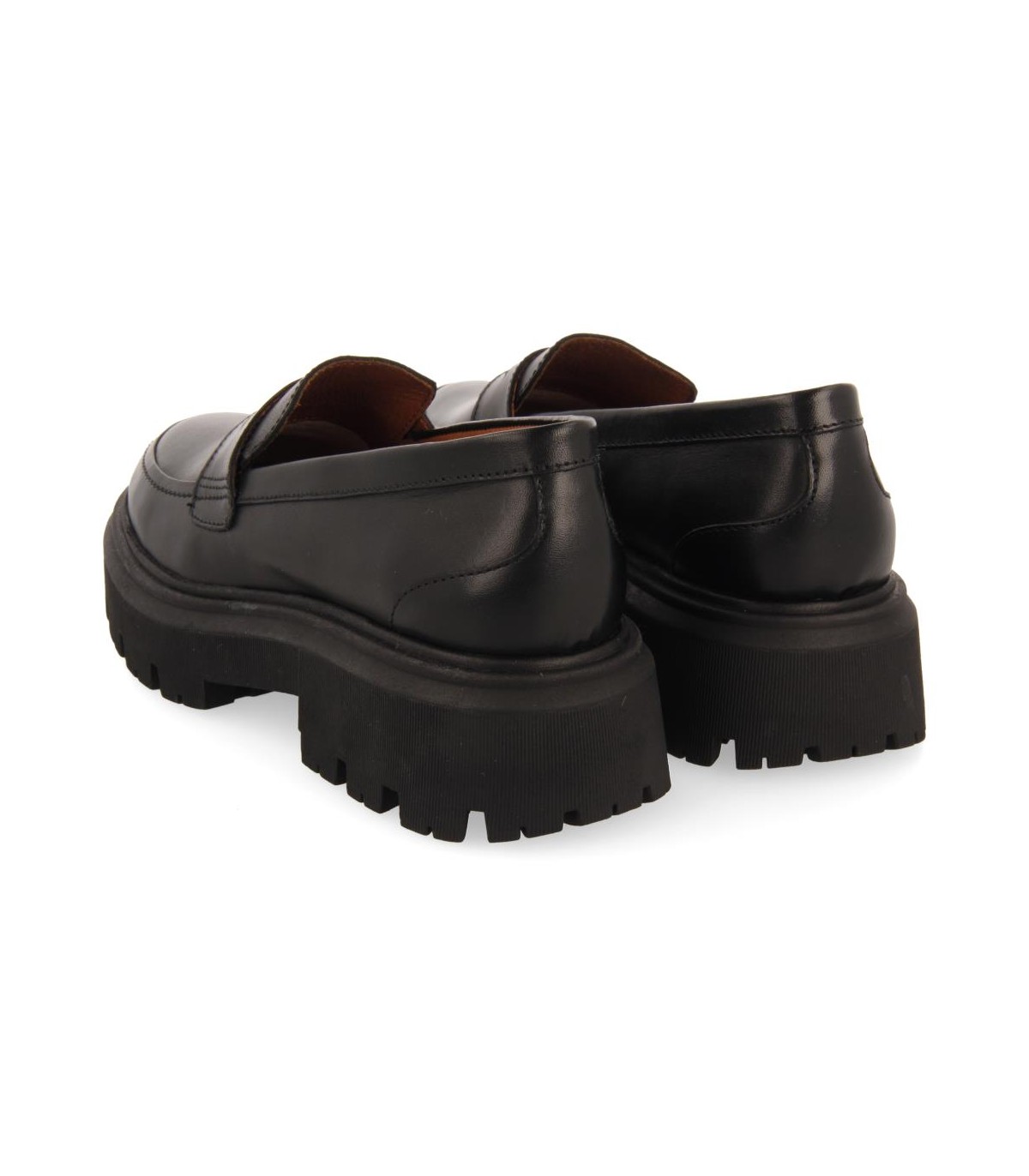 Mocasines con antifaz en piel negra
