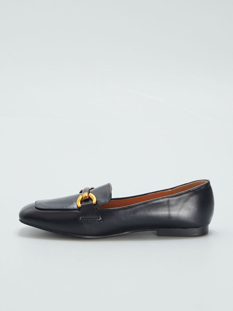 MOCASINES CON TIRAS DORADAS  NEGRO