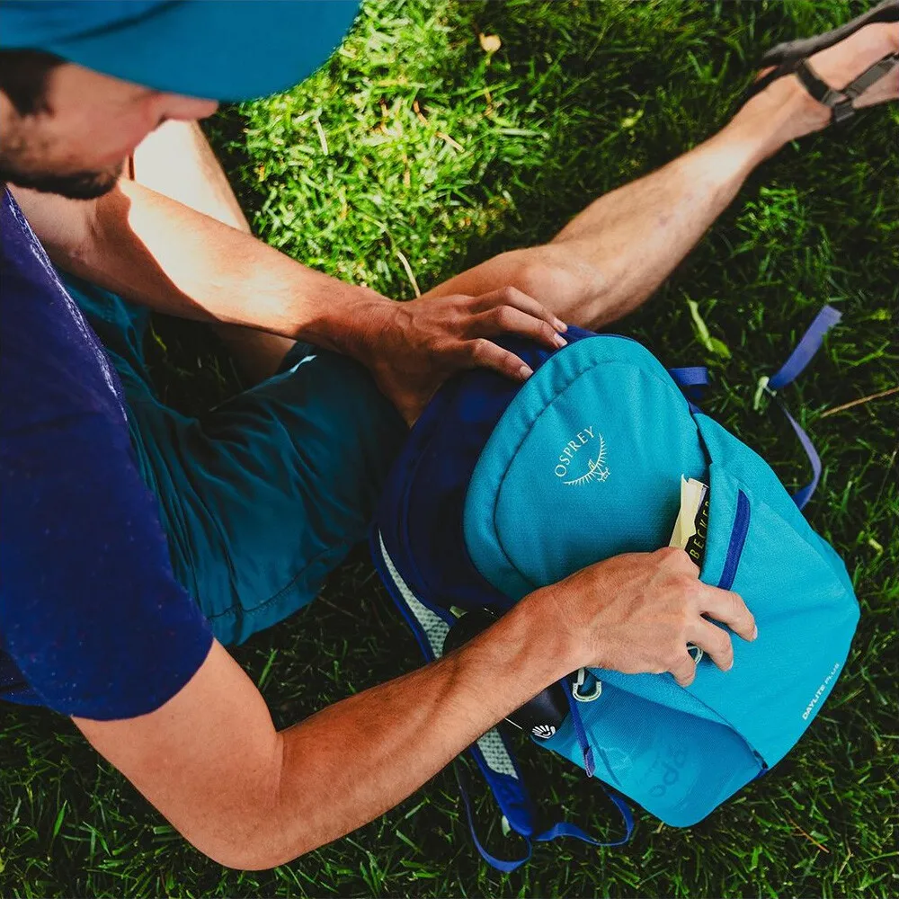 OSPREY DAYLITE PLUS MOCHILA  AW24
