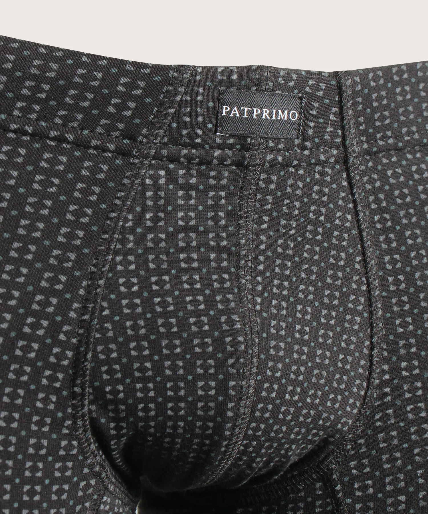 PANTALONCILLO  CON REALCE EN COPA ESTAMPADO