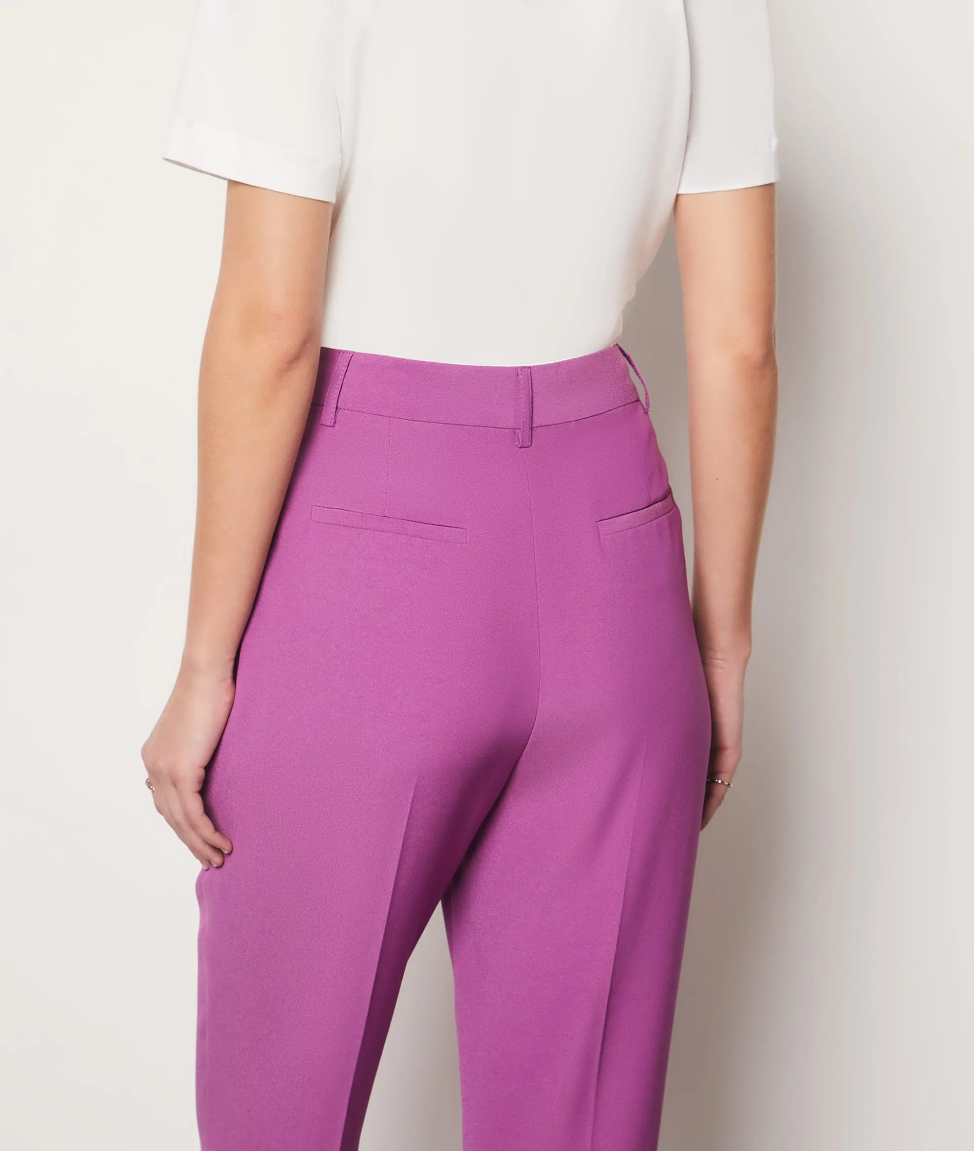 PANTALóN CORTE ZANAHORIA UMANYA PRUNE  ETAM