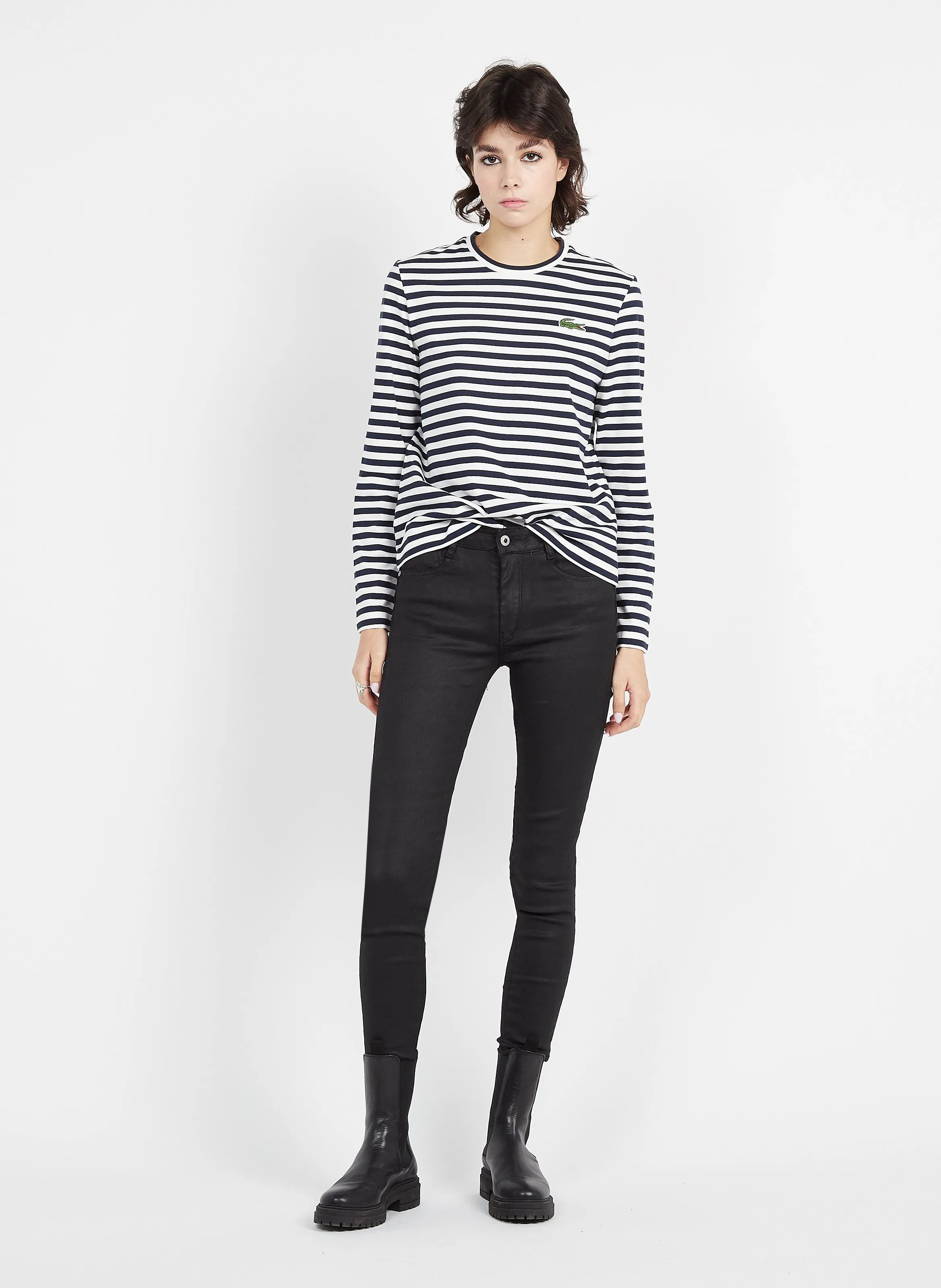 Pantalón de talle alto en negro