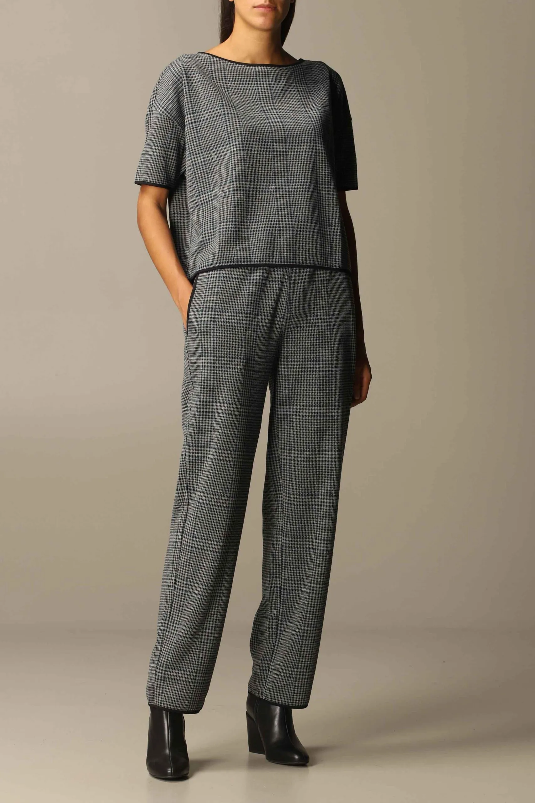 Pantalón para mujer de Emporio Armani – 6H2P7A2J89Z