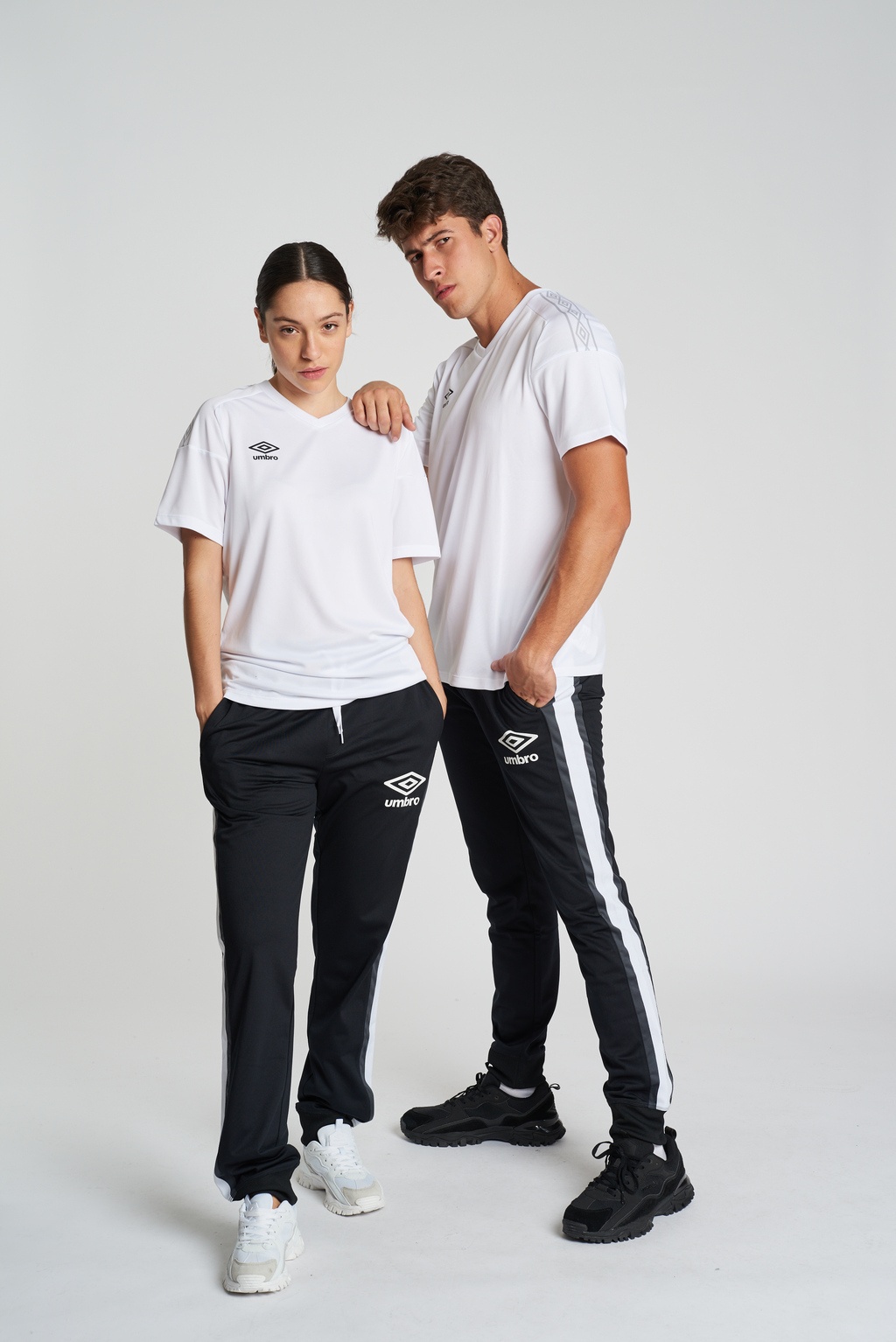 Pantalón Umbro Paneled Pro