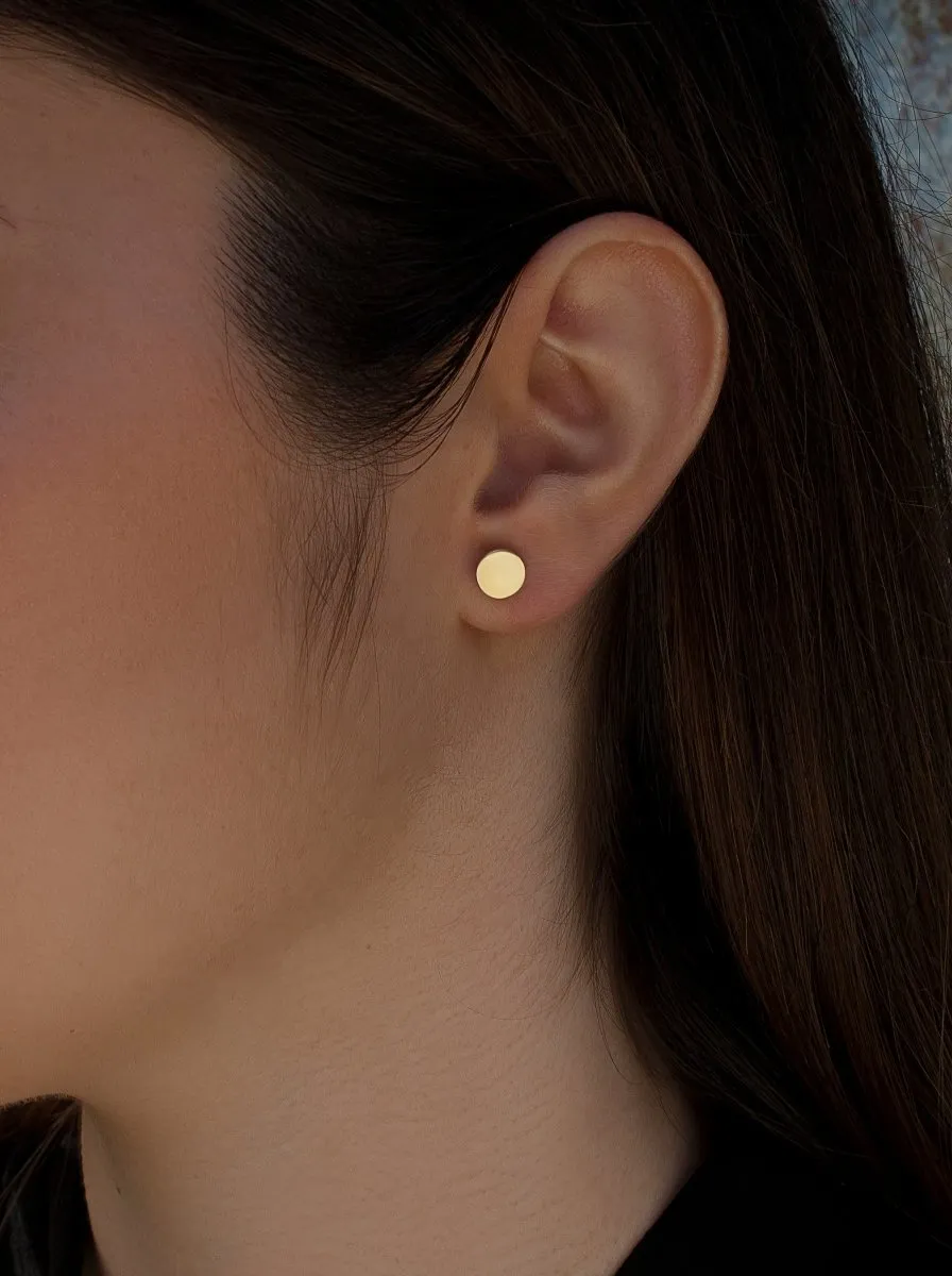 Pendientes botón diseo circular baados en oro