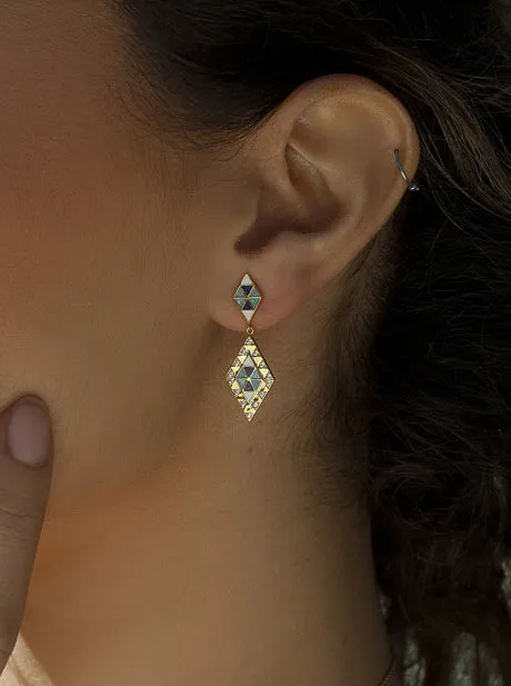 Pendientes con colgantes motivo rombo con lapislazuli  esmalte y circonita