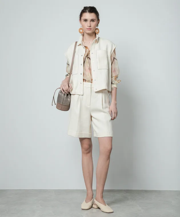 Peserico Beige waistcoat with monil chain