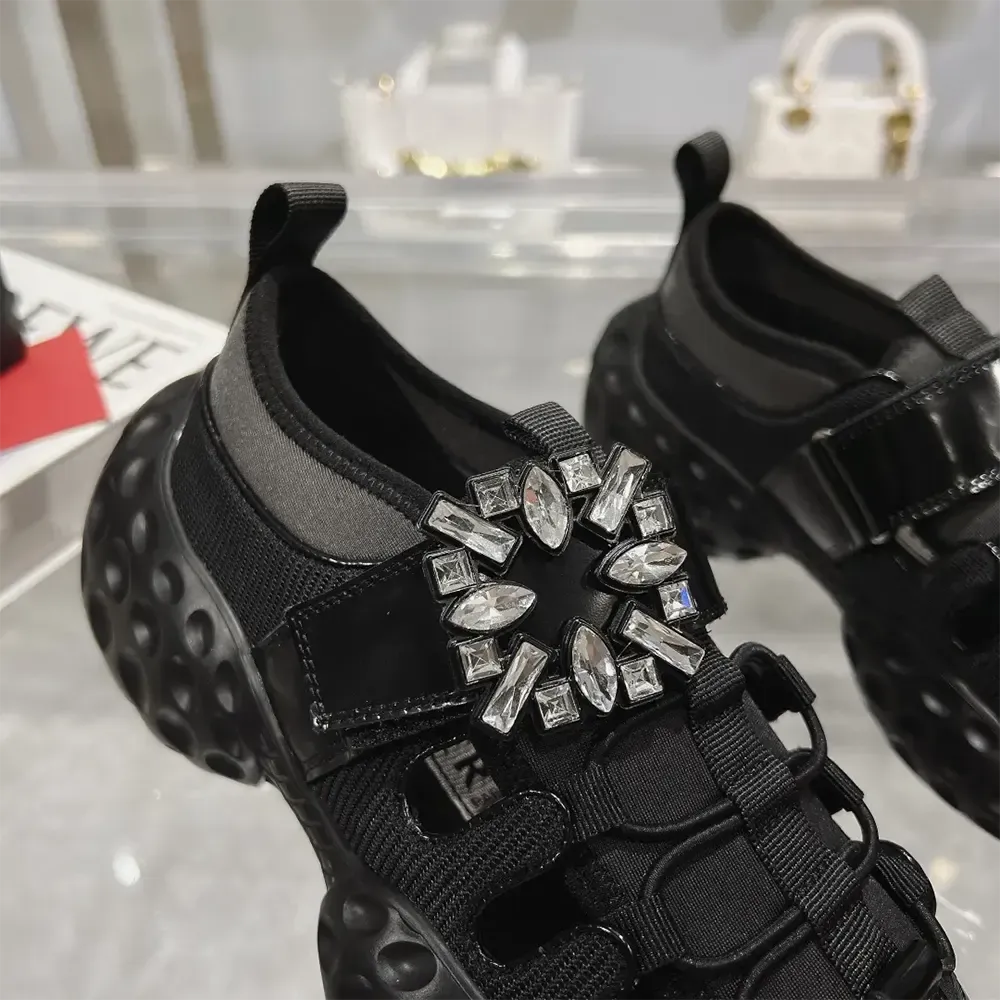 ROGER VIVIER MUJER VIV’ ZAPATILLAS RUN LIGHT TREKKY DE TELANEGRO