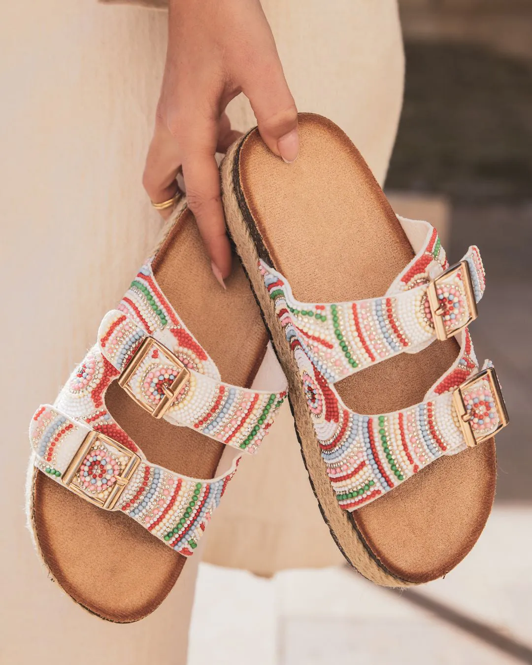 SANDALIA DE PLATAFORMA MULTICOLOR BLANCA  MARIE