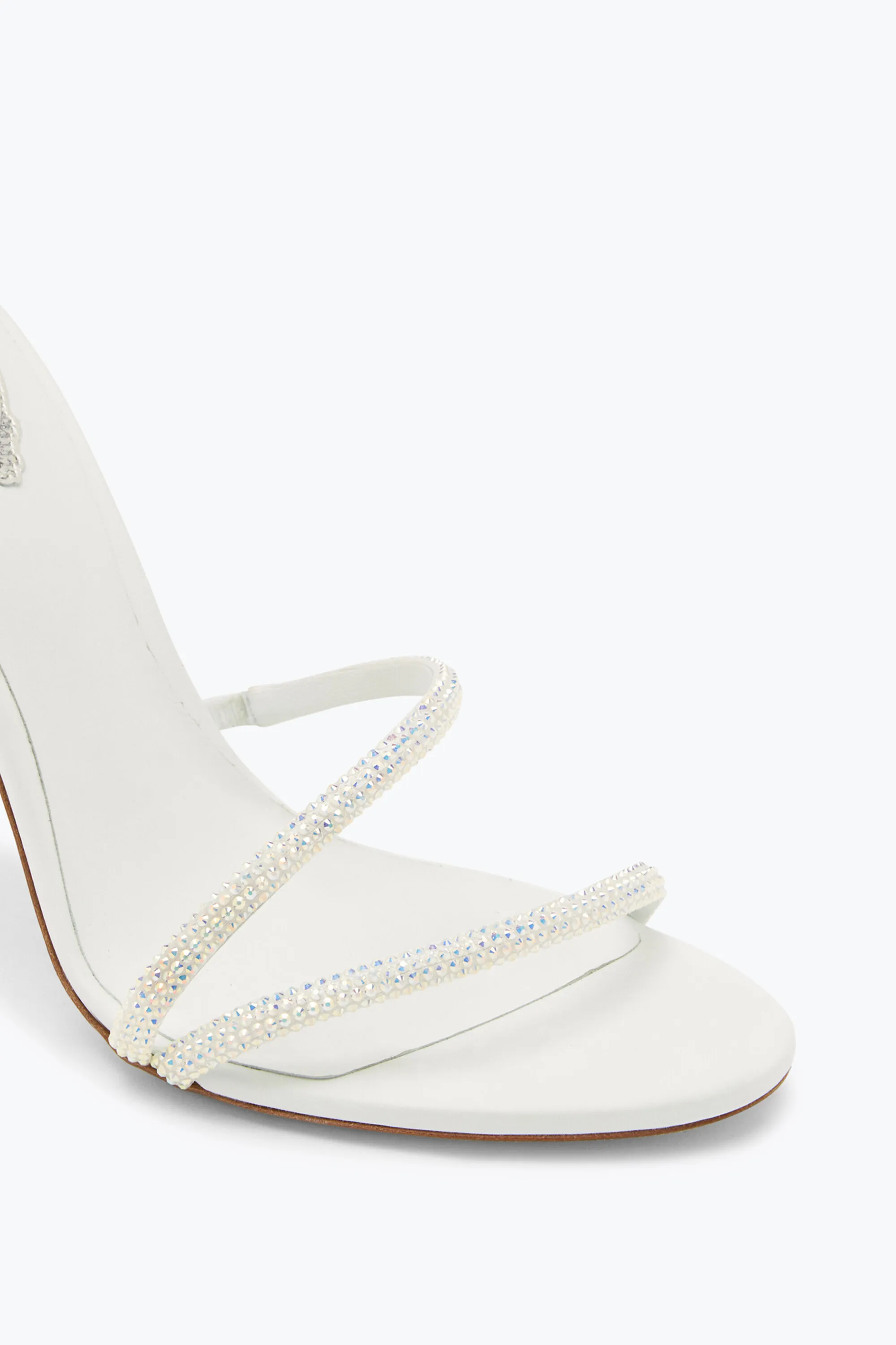 Sandalia Margot blanca con mariposas 105