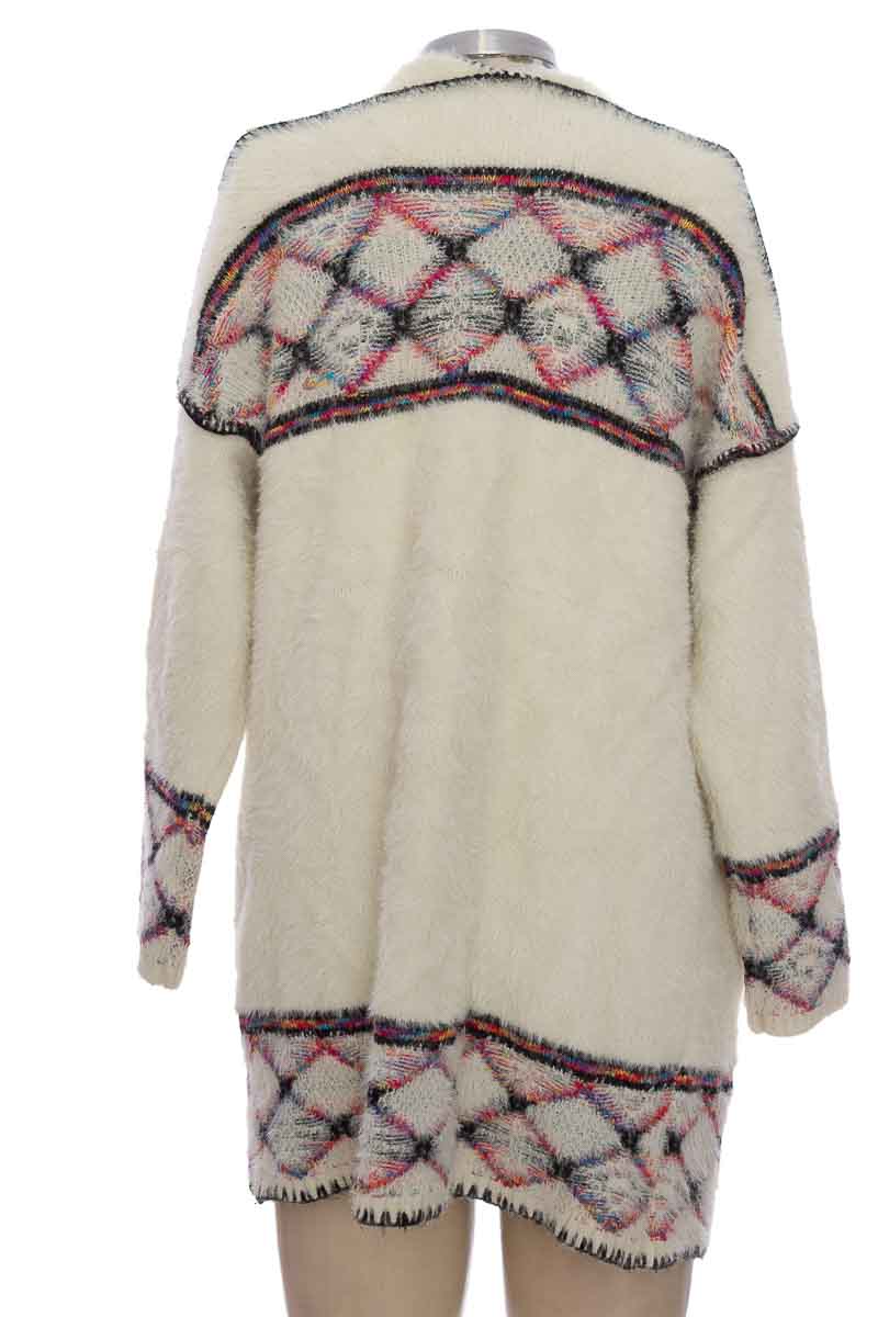 SWEATER COLOR BEIGE  BEYOND