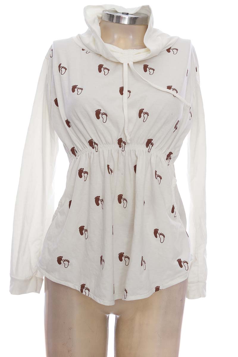 SWEATER COLOR BEIGE  CLOSEANDO