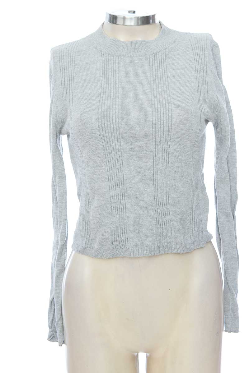 SWEATER COLOR GRIS  STRADIVARIUS