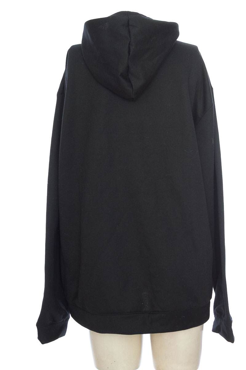 SWEATER COLOR NEGRO  LAXO