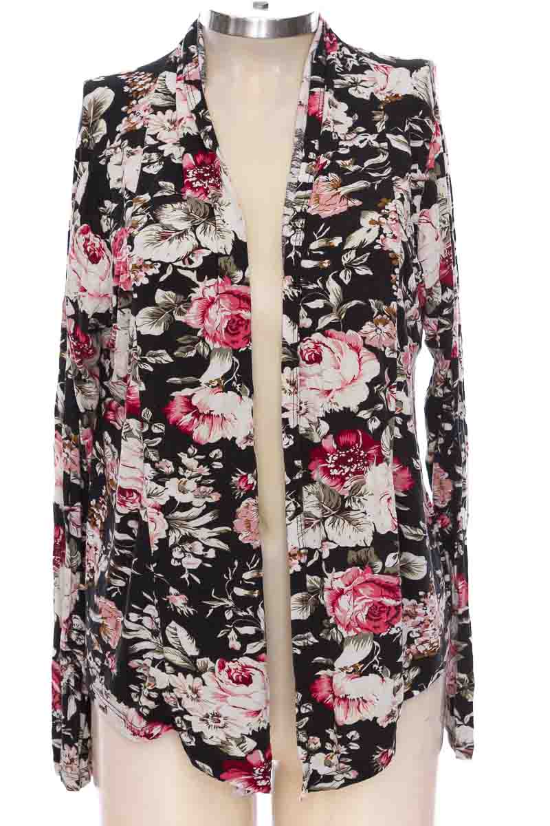 SWEATER COLOR NEGRO  LEONISA