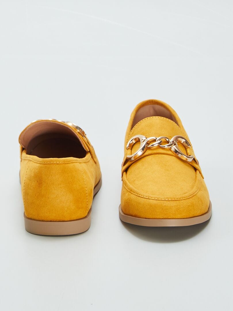 TIRAS CON HEBILLAS DORADAS  AMARILLO